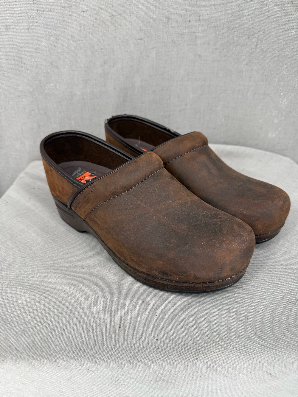 Dansko Professional XP Black Oiled Leather Clogs Slip Resistant Removable Sole 9